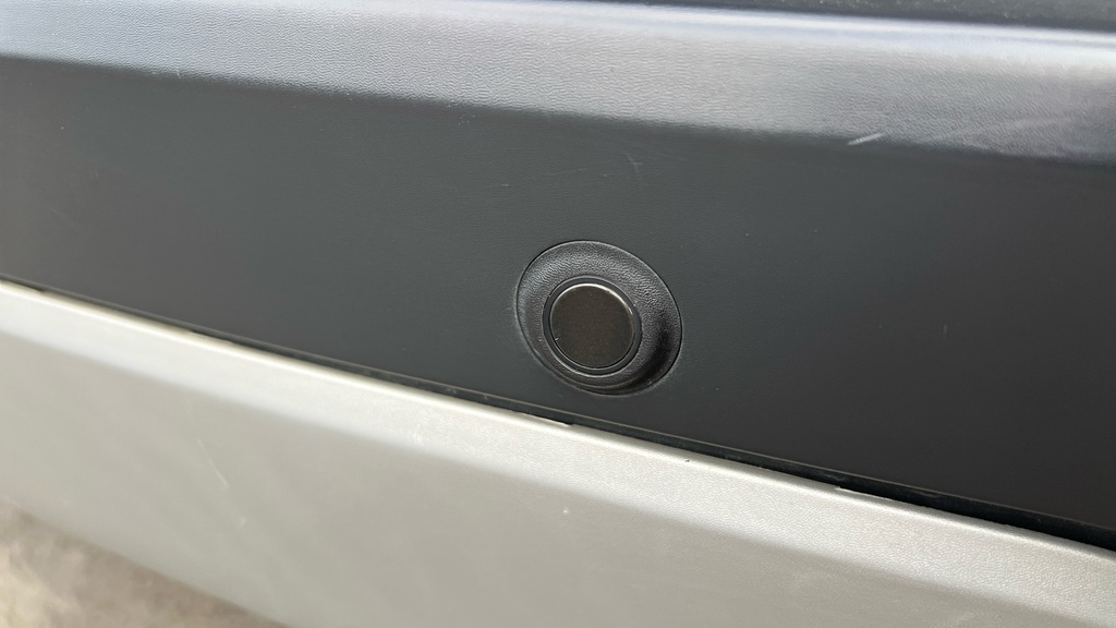 Land Rover Discovery Sport Black #5
