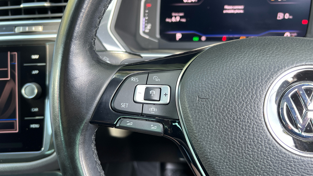 Volkswagen Tiguan Se Navigation Tdi Grey #27