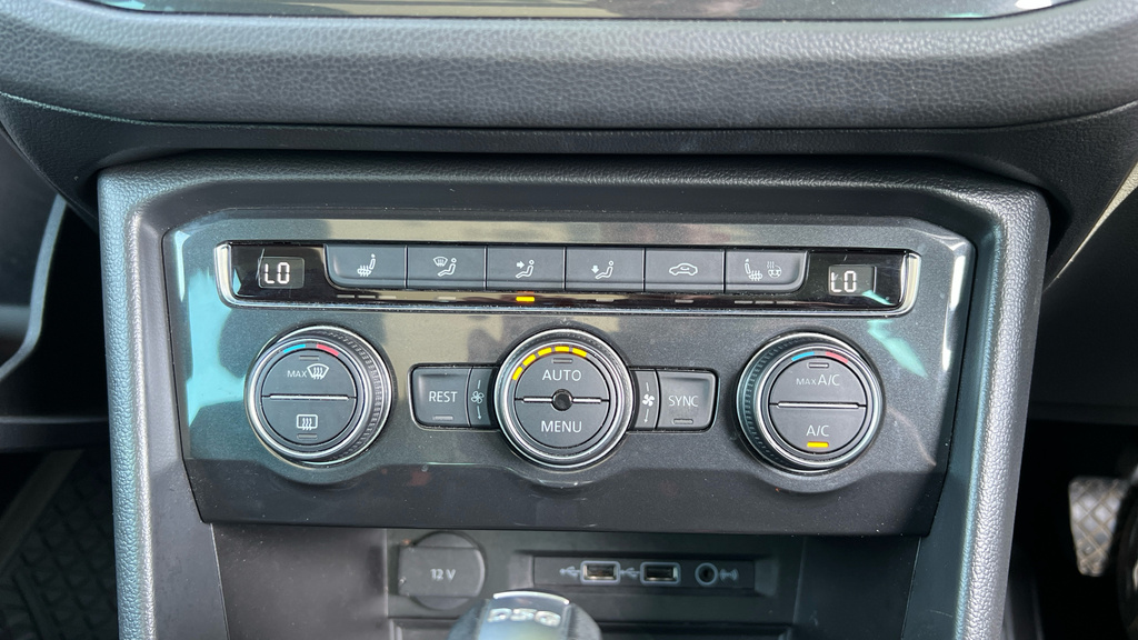 Volkswagen Tiguan Se Navigation Tdi Grey #35
