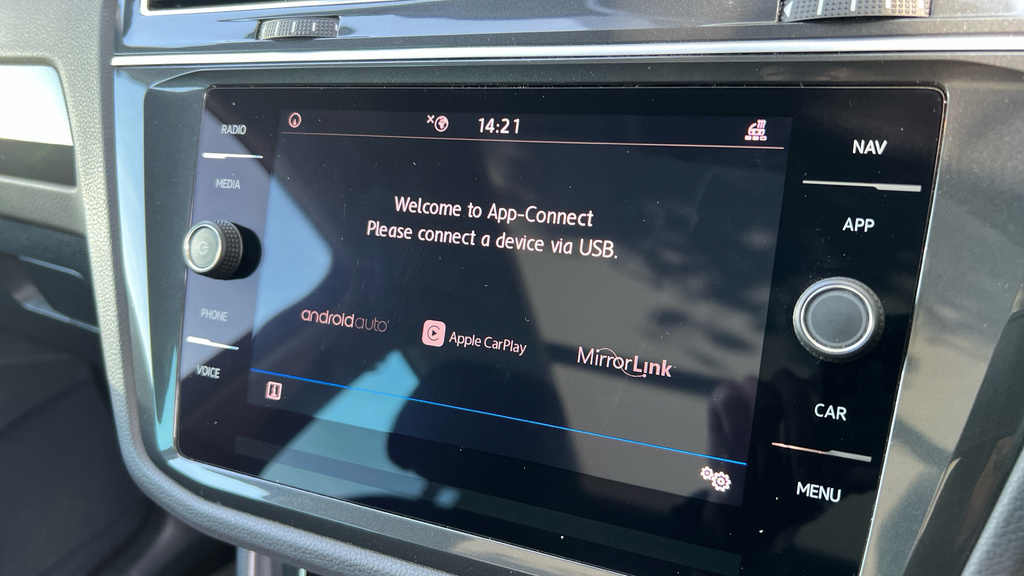 Volkswagen Tiguan Se Navigation Tdi Grey #12
