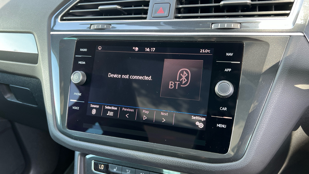 Volkswagen Tiguan Se Navigation Tdi Grey #36