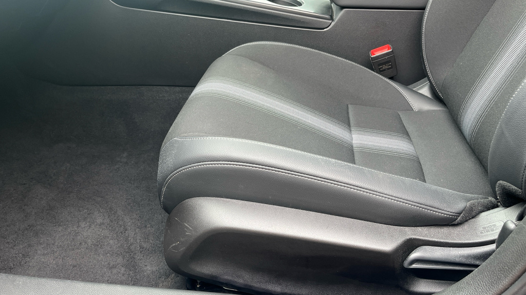 Honda Civic Honda Civic 2.0 Ehev Advance Cvt Hatchback Grey #32
