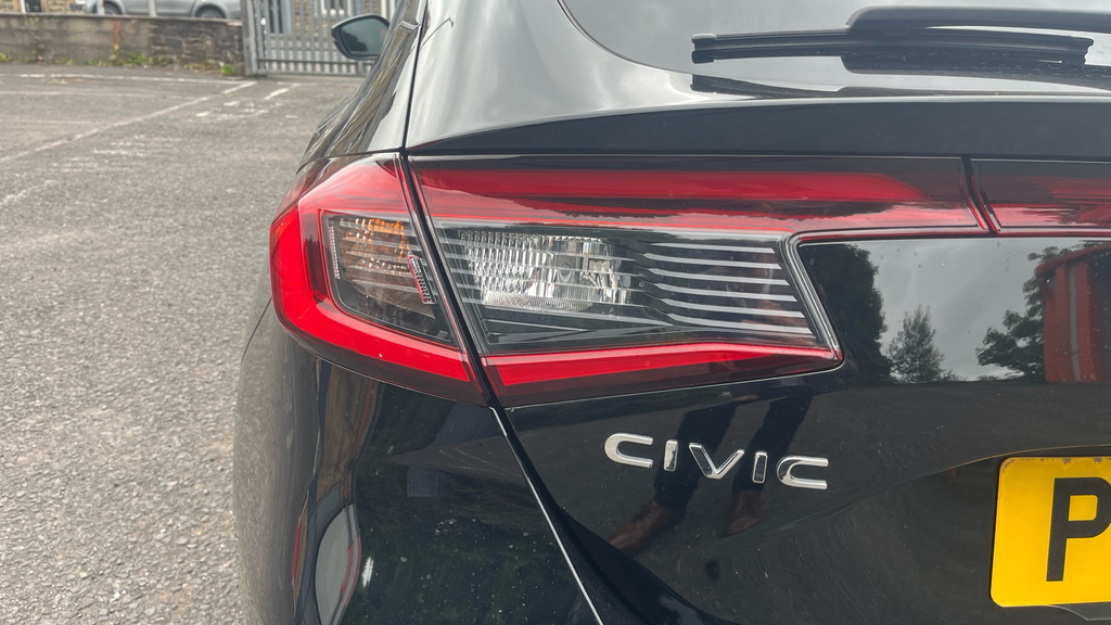 Honda Civic Honda Civic 2.0 Ehev Advance Cvt Hatchback Grey #22
