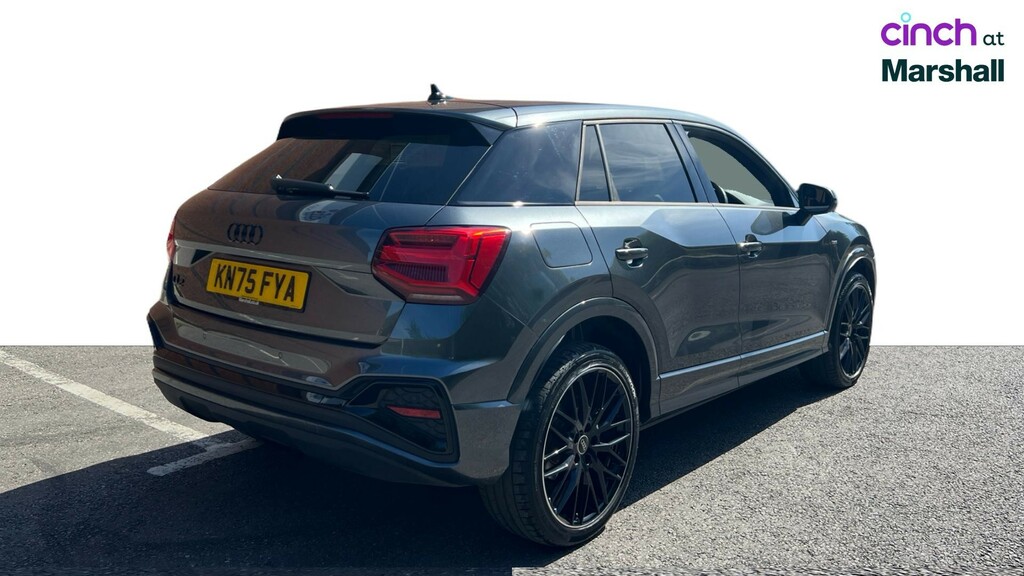 Audi Q2 35 Tfsi S Line S Tronic Black #3