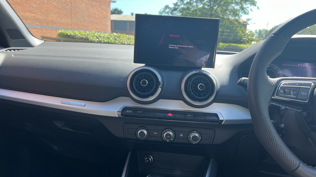 Audi Q2 35 Tfsi S Line S Tronic Black #12