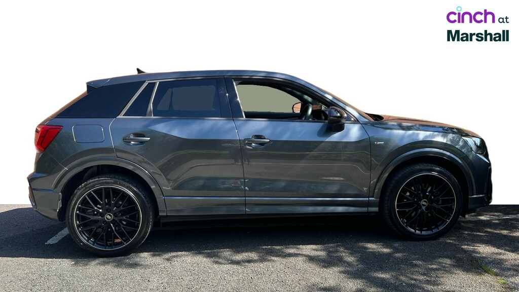 Audi Q2 35 Tfsi S Line S Tronic Black #2