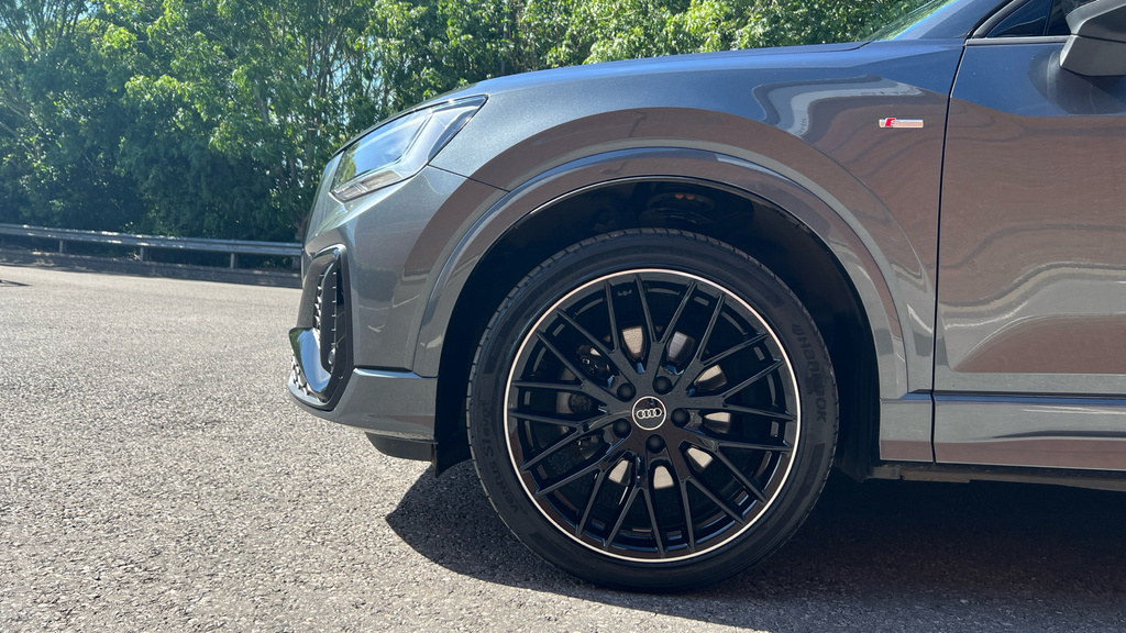 Audi Q2 35 Tfsi S Line S Tronic Black #18