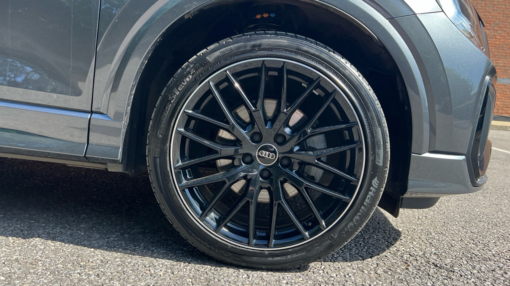 Audi Q2 35 Tfsi S Line S Tronic Black #17