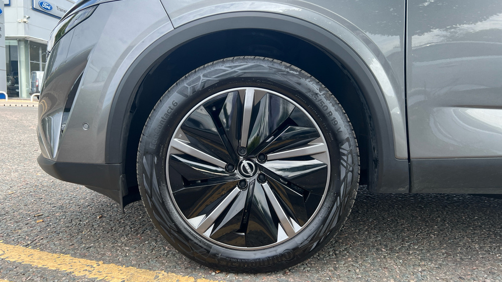 Nissan Qashqai E-power Tekna Plus White #26