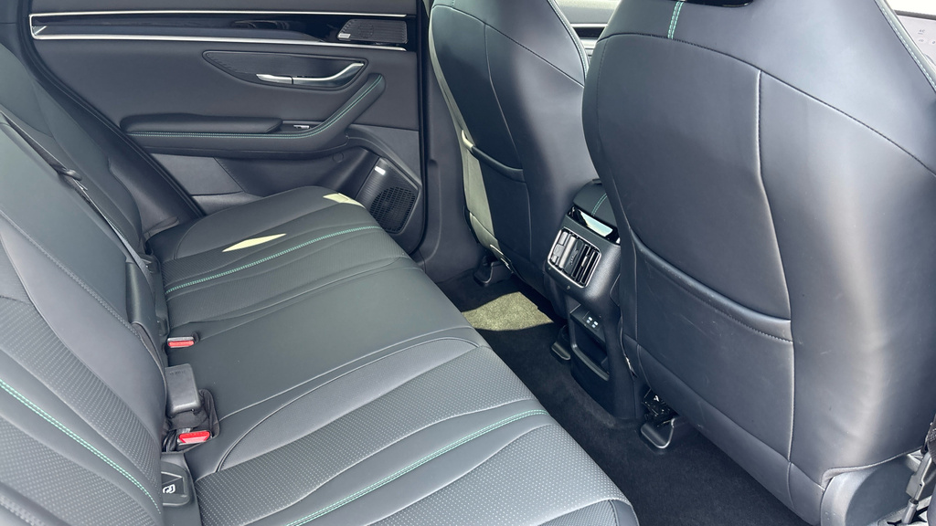 Byd Seal U 1.5 Dm-i Comfort Grey #16