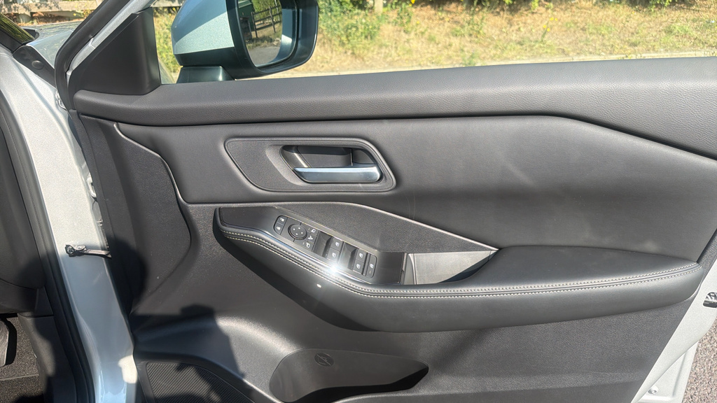Nissan X-Trail Tekna Silver #37