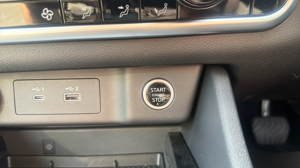 Nissan X-Trail Tekna Silver #17