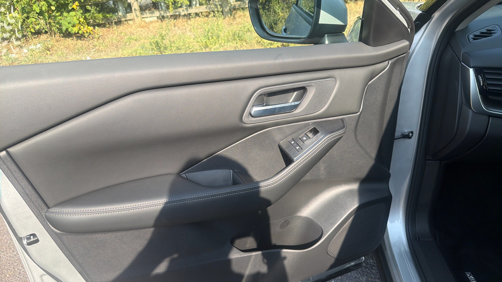 Nissan X-Trail Tekna Silver #30