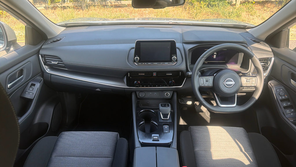 Nissan X-Trail Tekna Silver #18