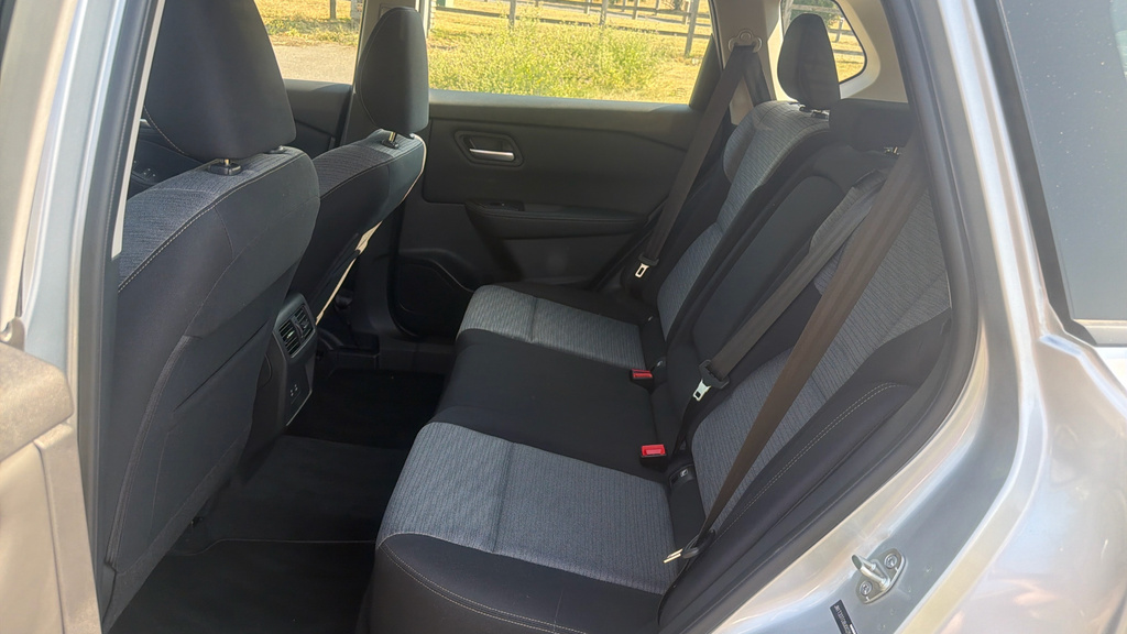 Nissan X-Trail Tekna Silver #21