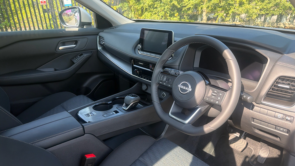 Nissan X-Trail Tekna Silver #11