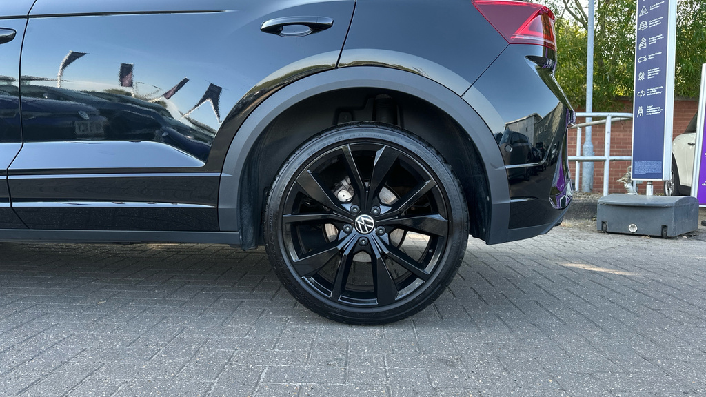 Volkswagen T-Roc R-line Black #17