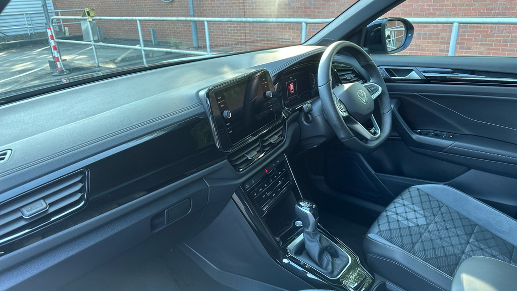Volkswagen T-Roc R-line Black #10