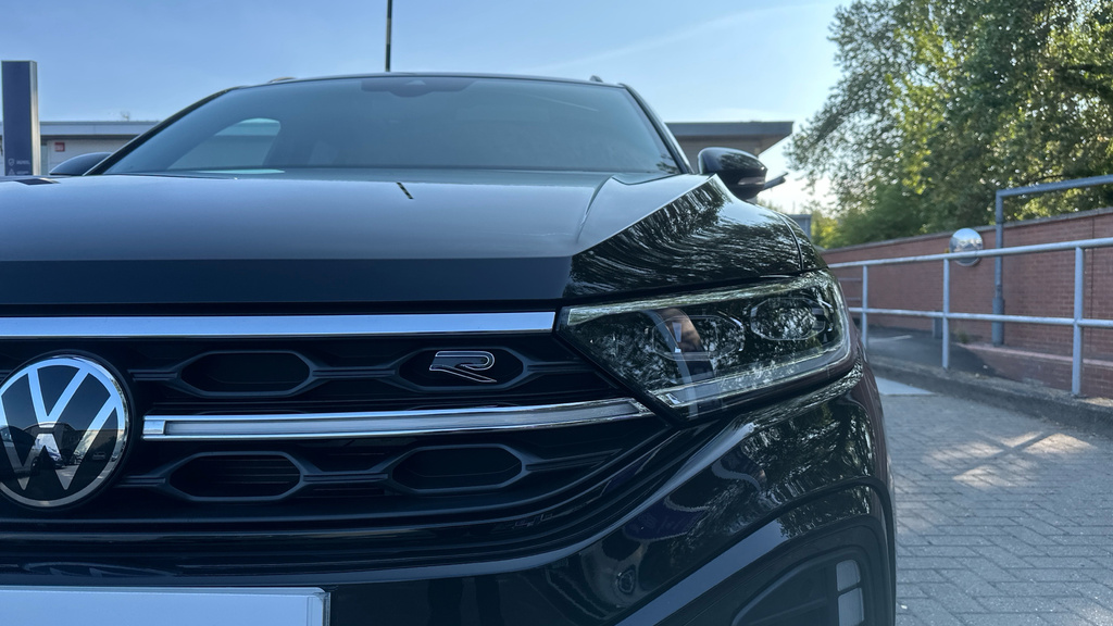 Volkswagen T-Roc R-line Black #38