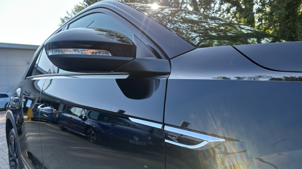 Volkswagen T-Roc R-line Black #39