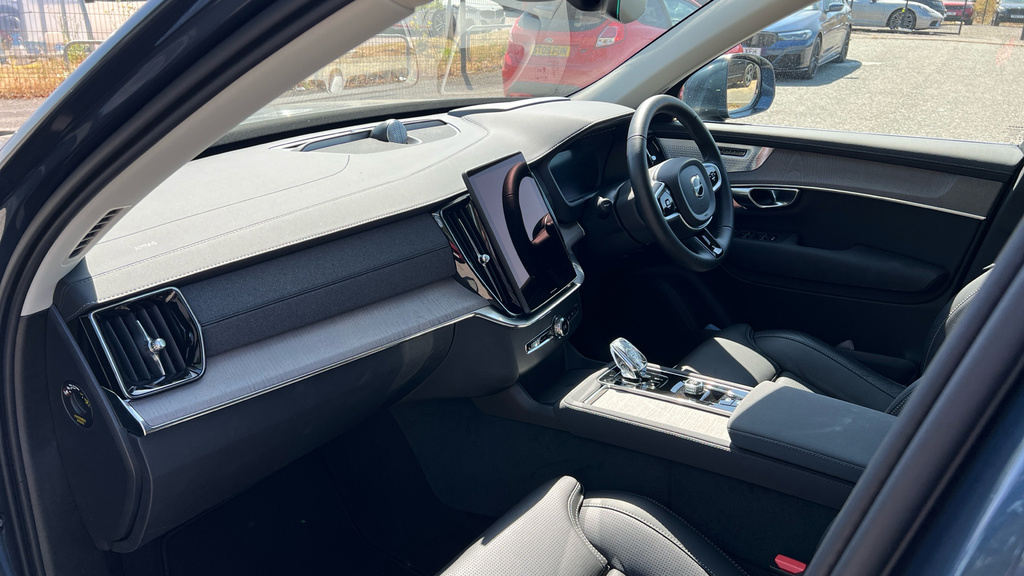 Volvo XC90 B5 P Awd Ultra Dark Grey #10