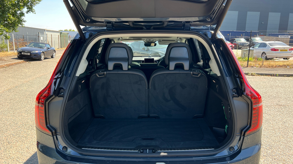 Volvo XC90 B5 P Awd Ultra Dark Grey #18