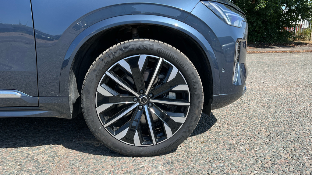Volvo XC90 B5 P Awd Ultra Dark Grey #20