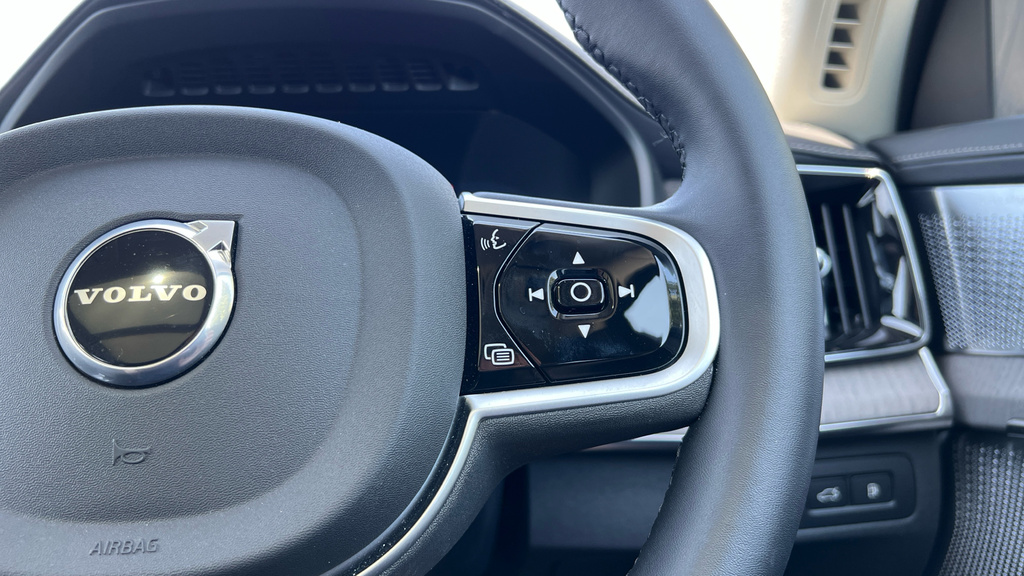 Volvo XC90 B5 P Awd Ultra Dark Grey #31