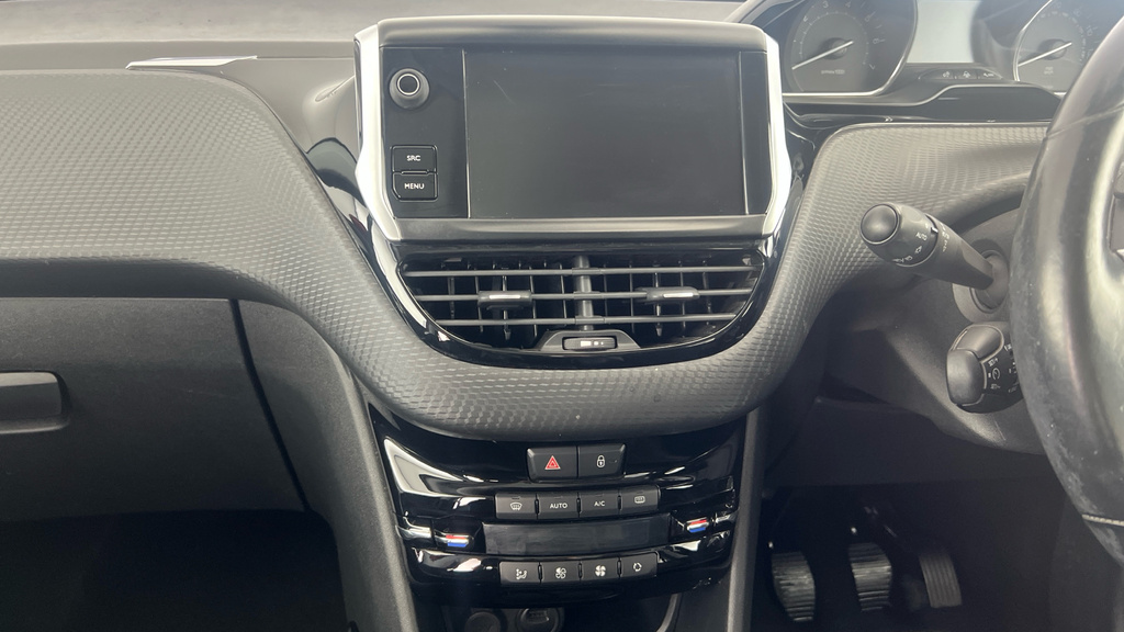 Peugeot 2008 Allure Red #20