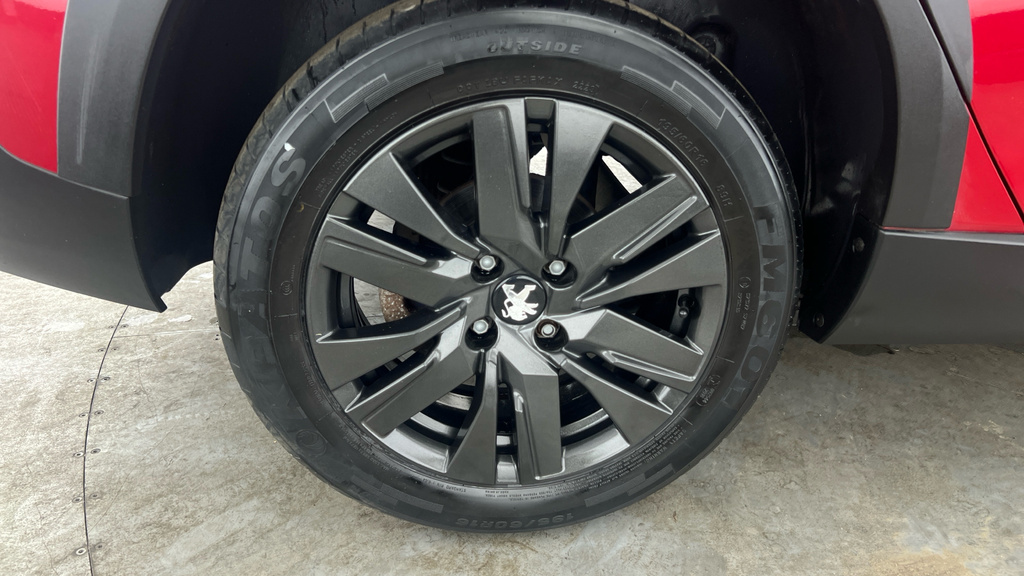 Peugeot 2008 Allure Red #27