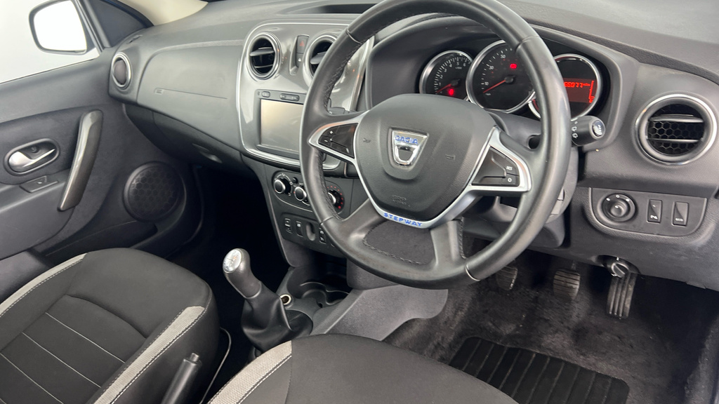 Dacia Sandero Stepway Dacia Sandero Stepway 0.9 Tce Comfort White #9
