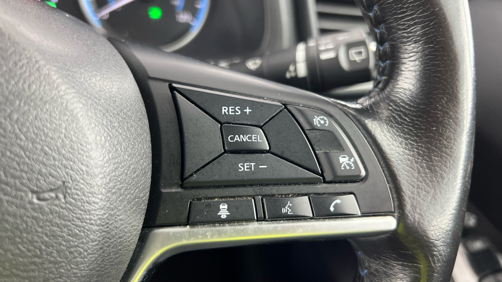 Nissan Leaf 110Kw N-connecta 40Kwh White #19