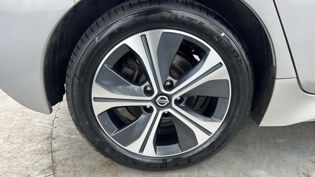 Nissan Leaf 110Kw N-connecta 40Kwh White #28