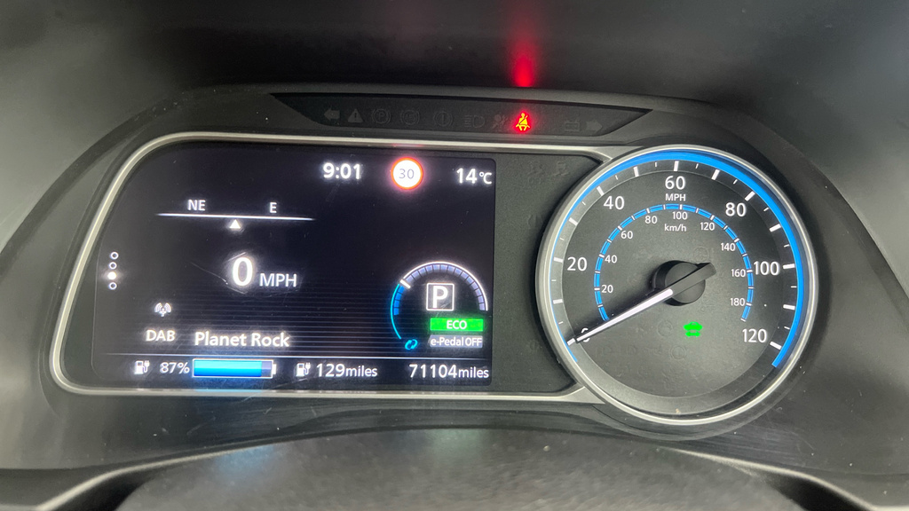 Nissan Leaf 110Kw N-connecta 40Kwh White #22