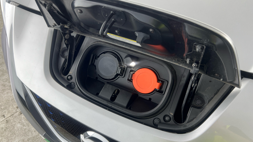 Nissan Leaf 110Kw N-connecta 40Kwh White #30