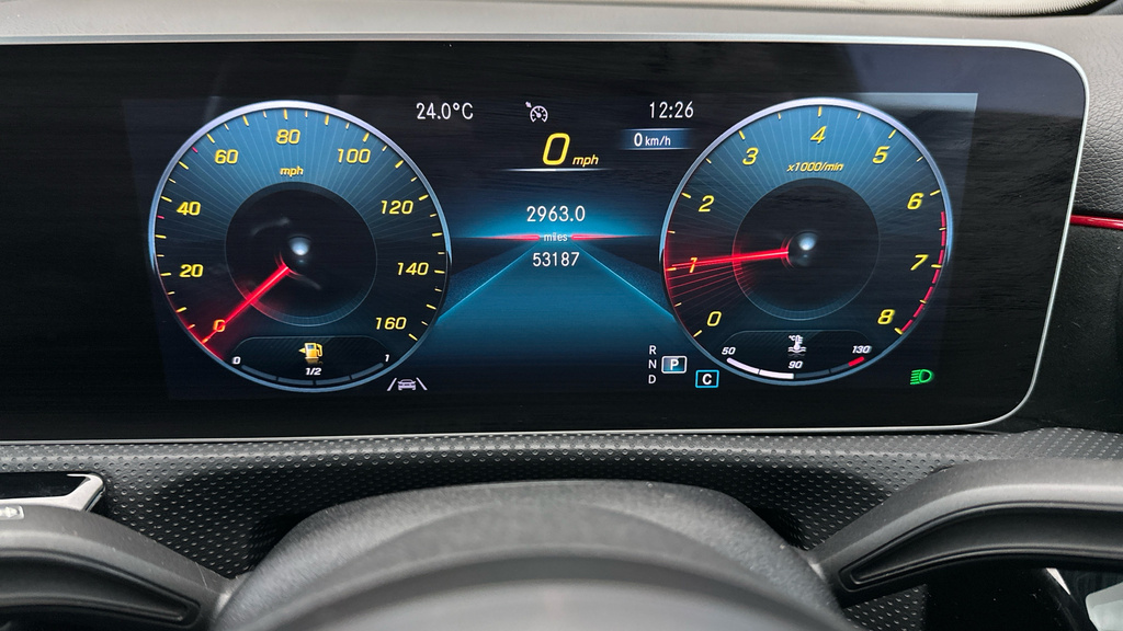Mercedes-Benz A Class A 200 Amg Line Premium White #21