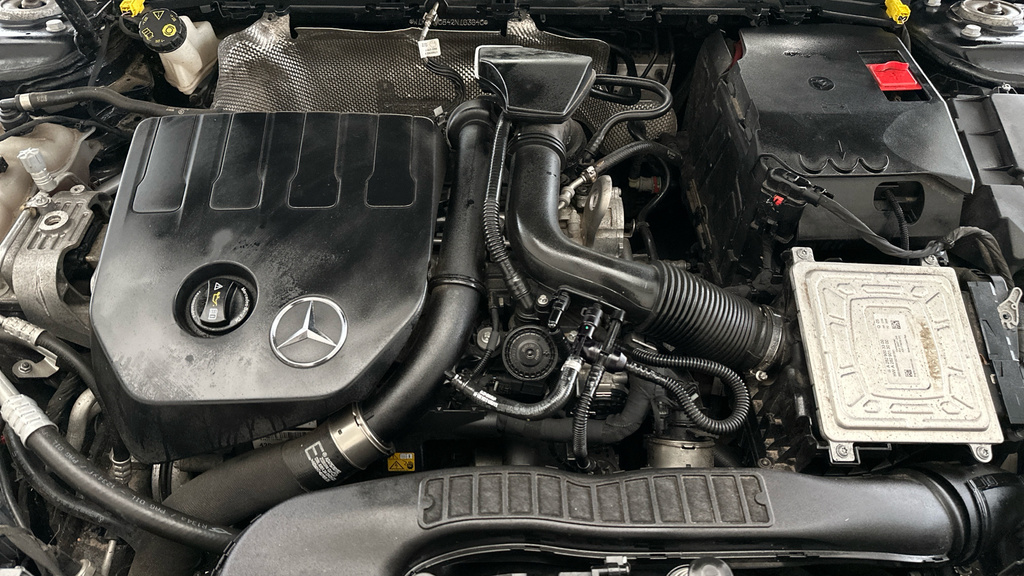 Mercedes-Benz A Class A 200 Amg Line Premium White #24