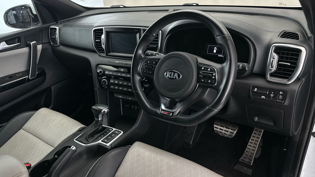 Kia Sportage Suv White #11