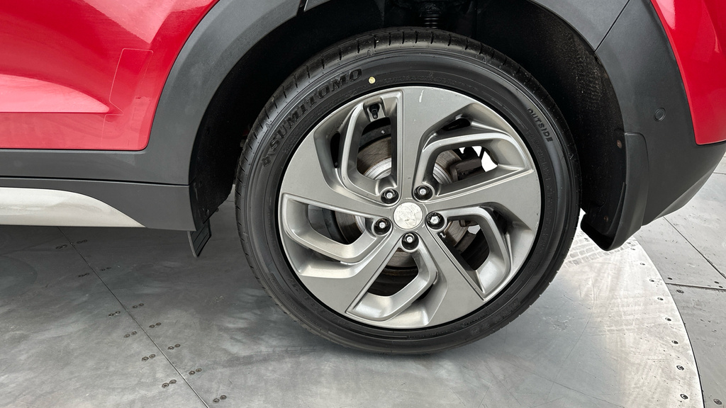 Hyundai Tucson S 1.6 White #29