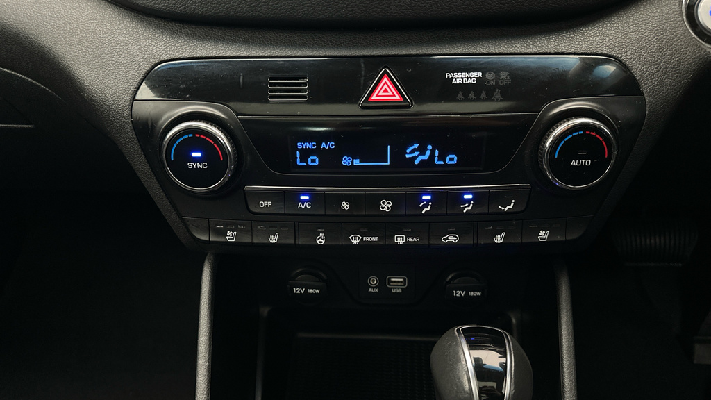 Hyundai Tucson S 1.6 White #16