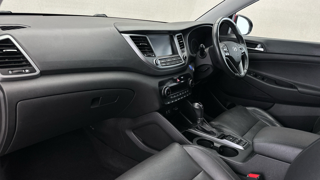 Hyundai Tucson S 1.6 White #13