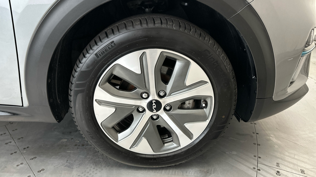 Kia e-Niro Suv 64.8Kwh 2 202272 Grey #24