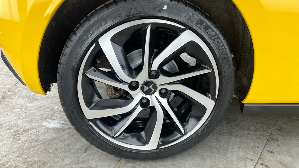DS DS 3 Ds 3 1.6 Bluehdi Prestige Euro 6 Ss Black #25