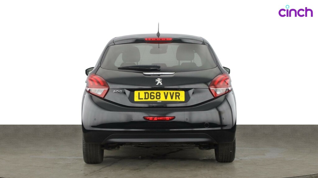 Peugeot 208 1.2 Puretech 82 Tech Edition Start Stop White #4