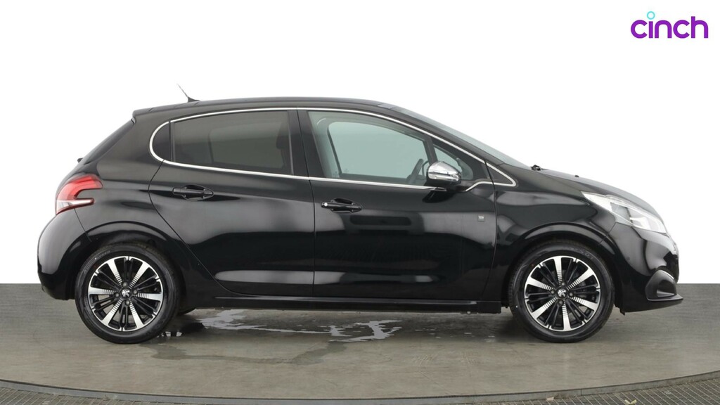 Peugeot 208 1.2 Puretech 82 Tech Edition Start Stop White #2