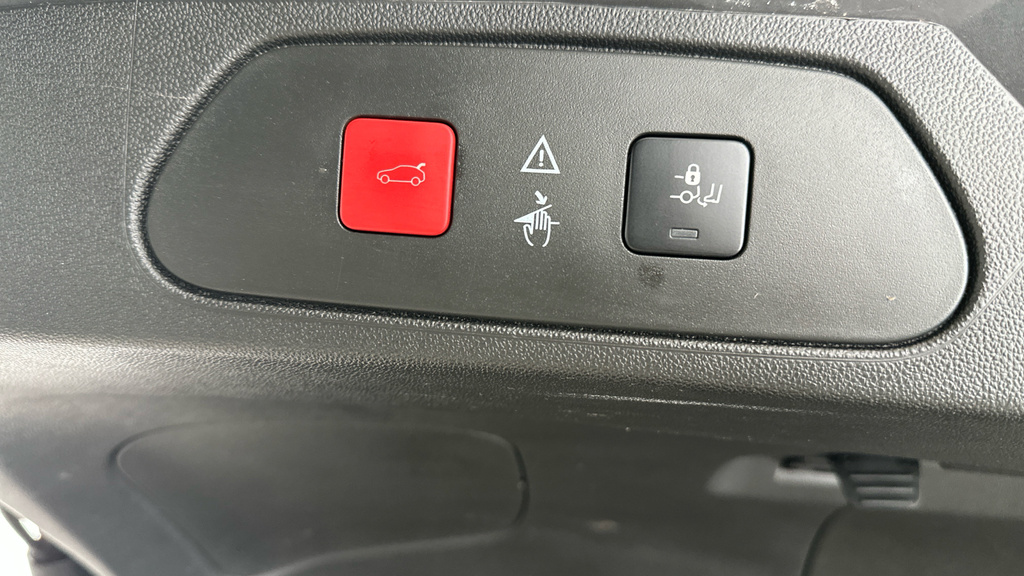 Vauxhall Grandland X  White #7