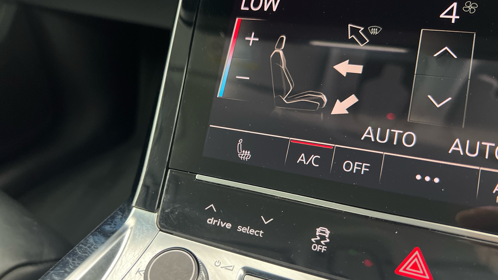 Audi E-tron Audi E-tron Sportback Black Edition 50 Quattro 230 Black #15