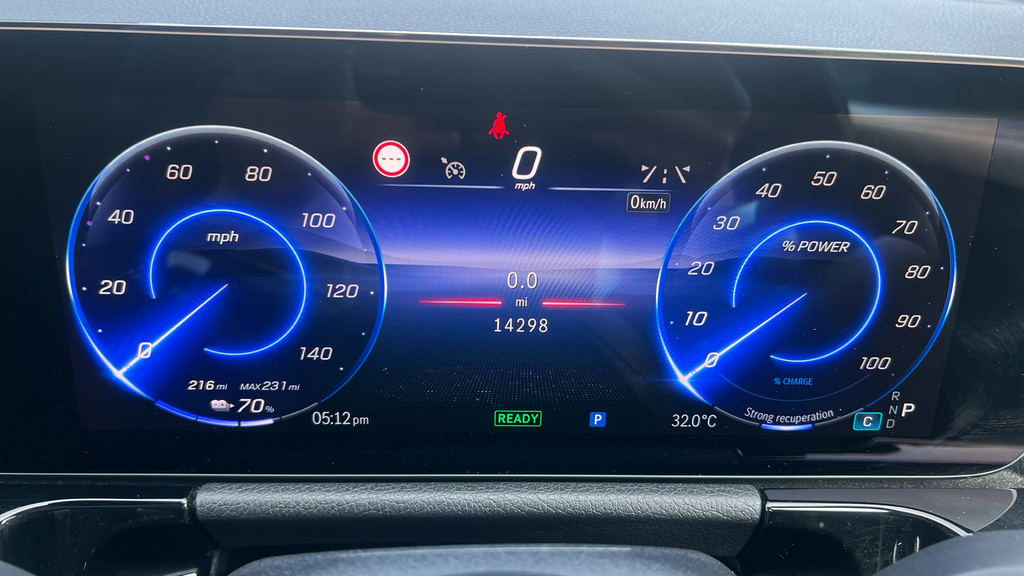 Mercedes-Benz EQA Eqa 350 66.5Kwh Amg Line Premium Suv Electri White #13