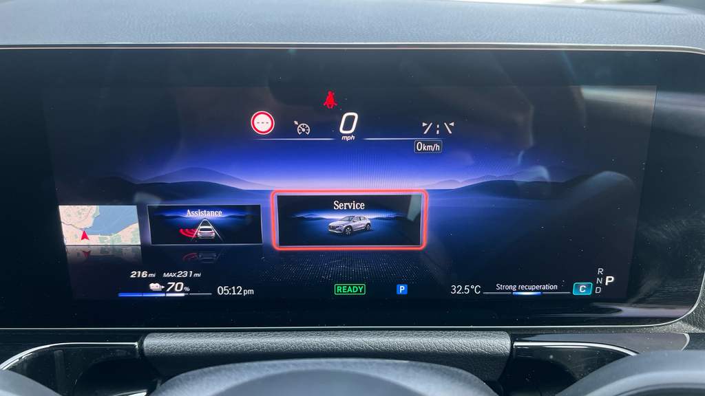 Mercedes-Benz EQA Eqa 350 66.5Kwh Amg Line Premium Suv Electri White #27