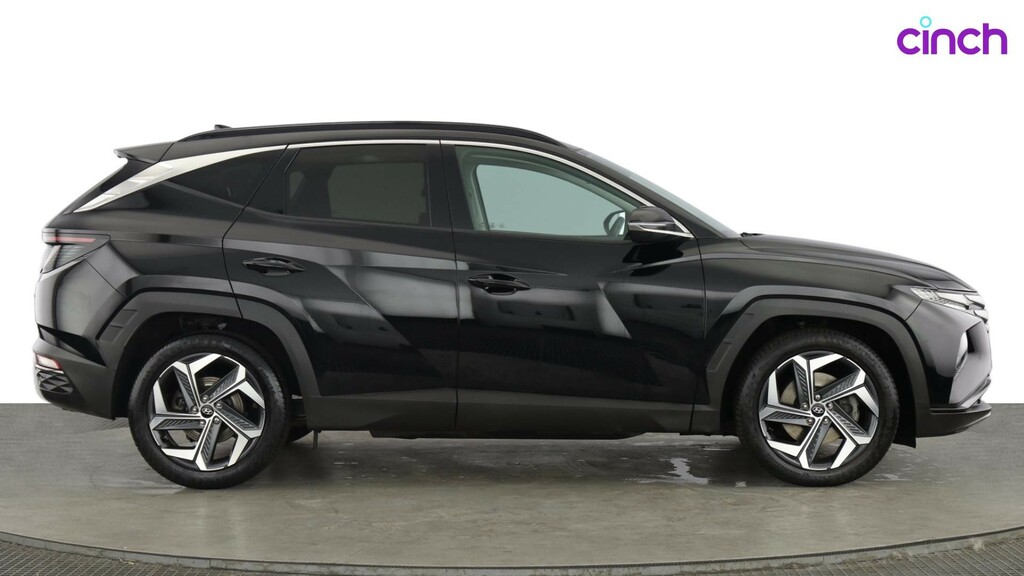 Hyundai Tucson Se Connect White #2